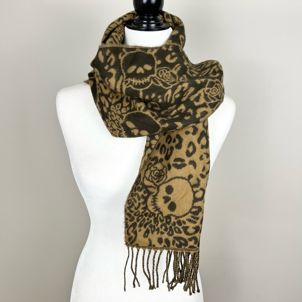 Skull & Rose Print Scarf